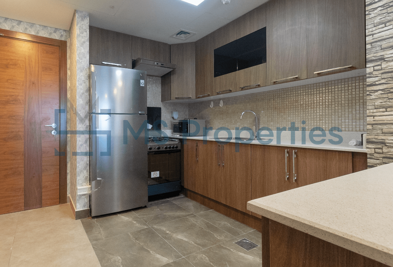 Modern Layout 2BR Apartment with Balcony