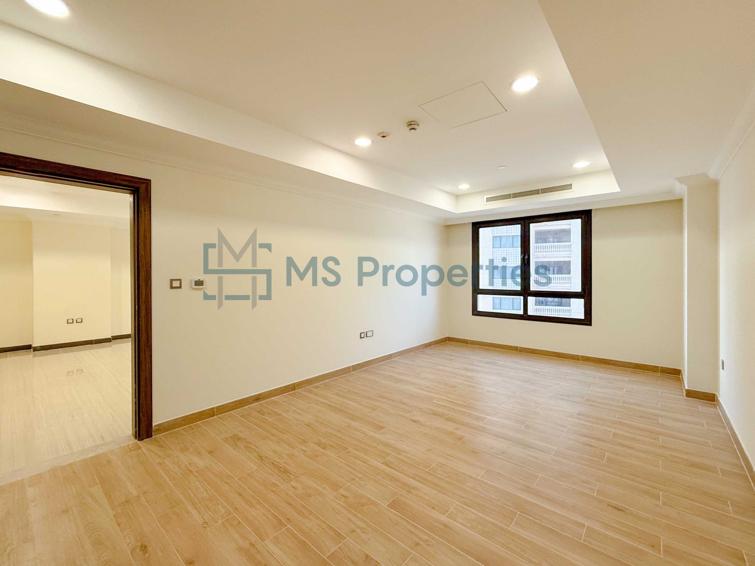 Contemporary 1BR Apartment with Great View