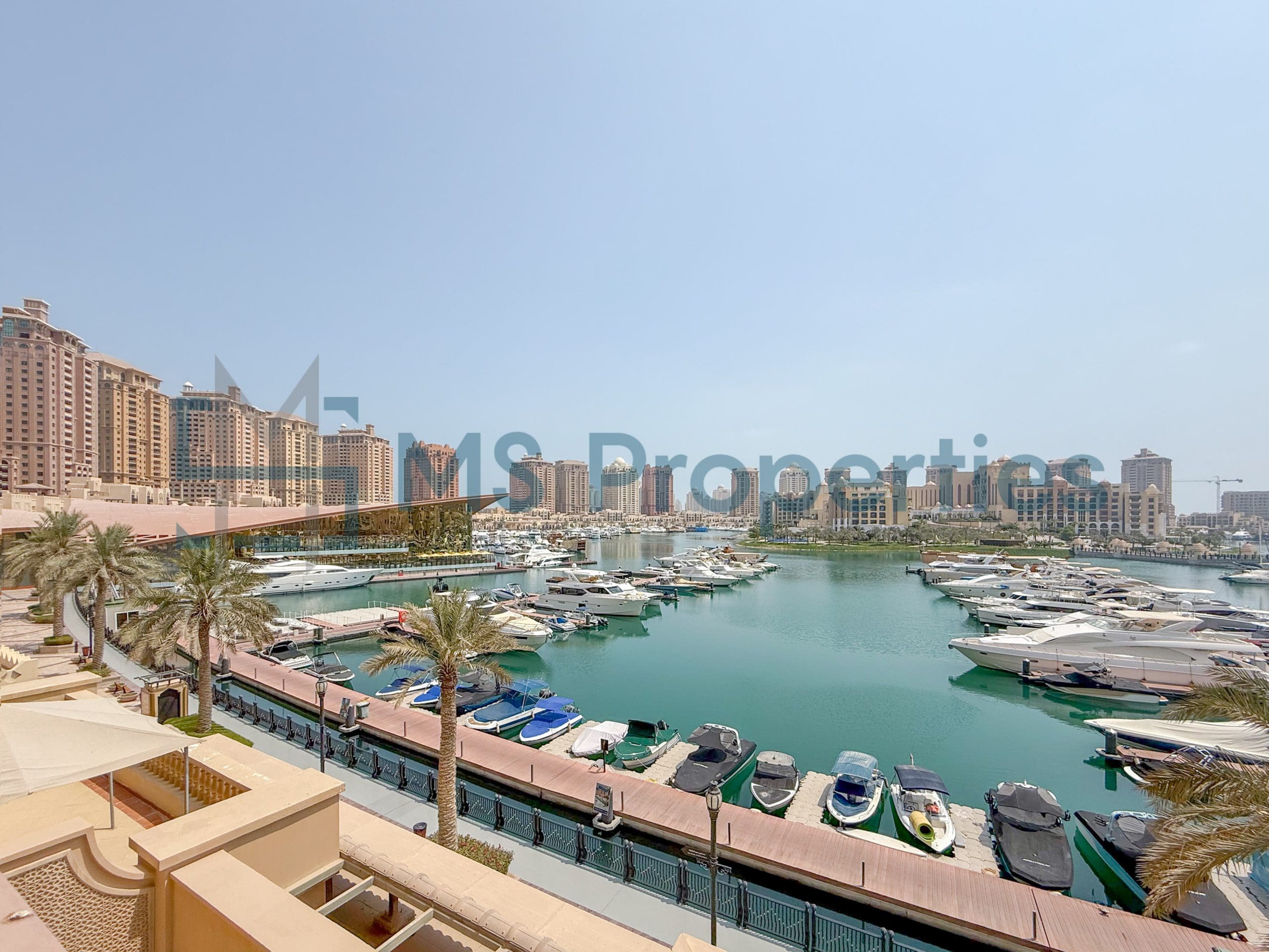 Contemporary 1BR Townhouse | Amazing View Balcony