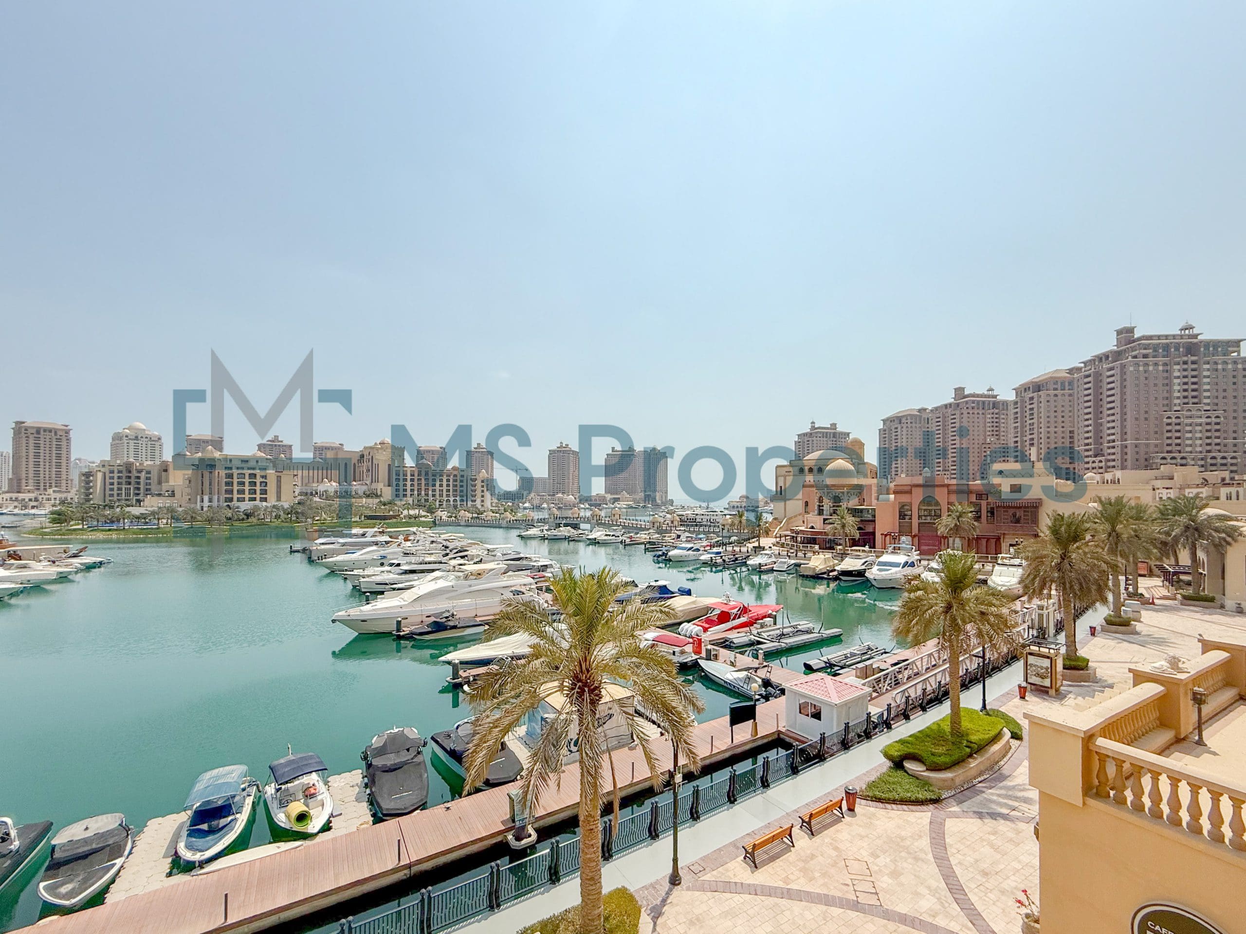 Contemporary 1BR Townhouse | Amazing View Balcony
