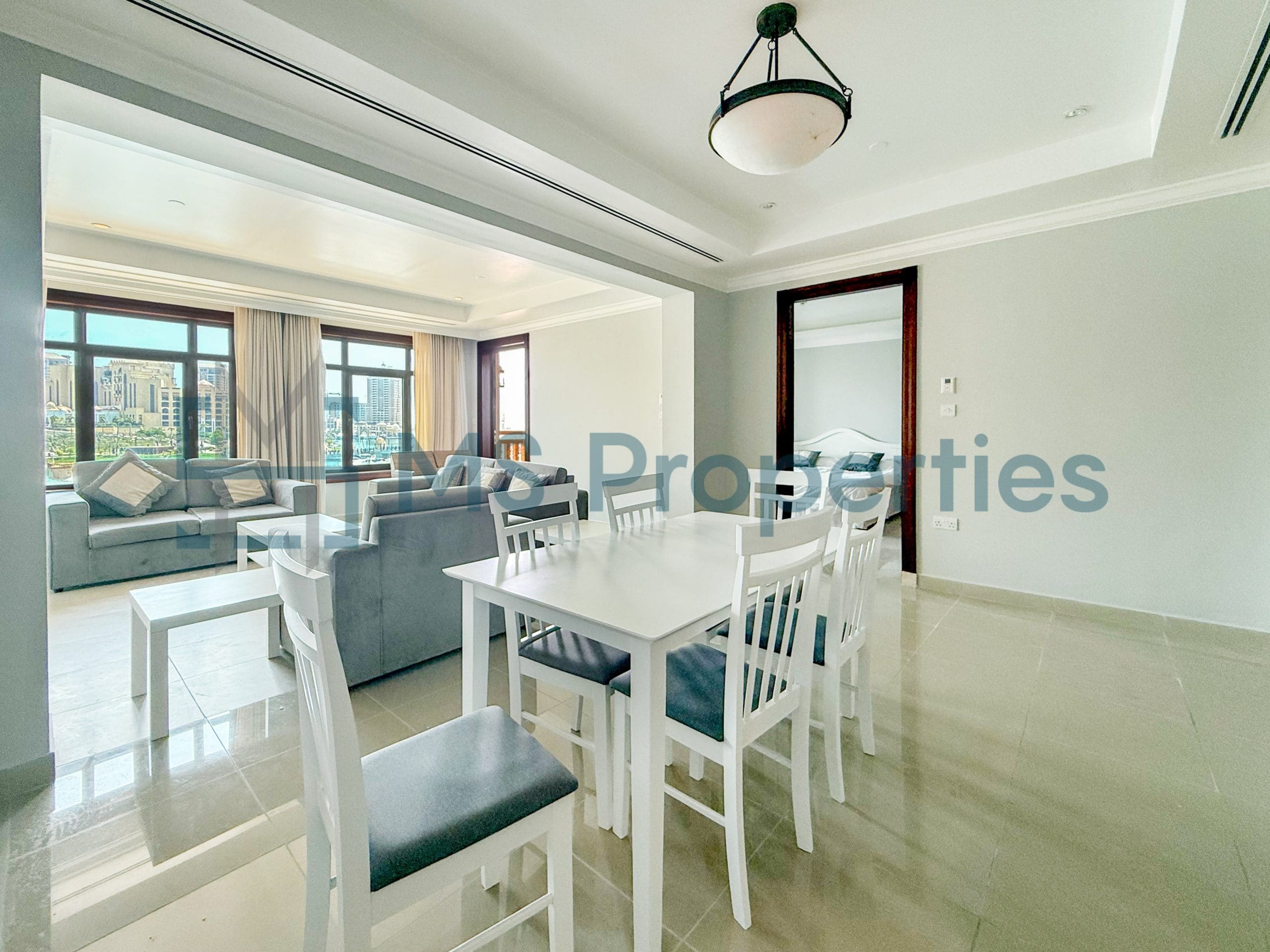 Contemporary 1BR Townhouse | Amazing View Balcony
