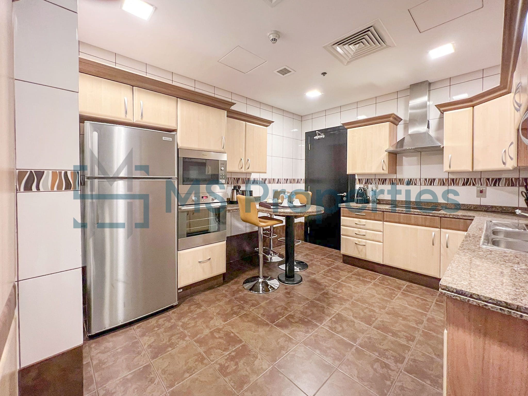 Stylishly Furnished 4BHK Flat + Bills Included