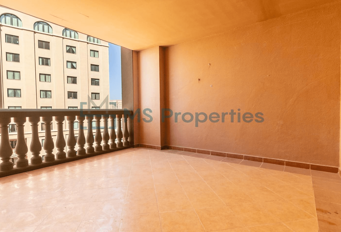 Spacious and Homy 1BHK+Office Flat in Prime Area