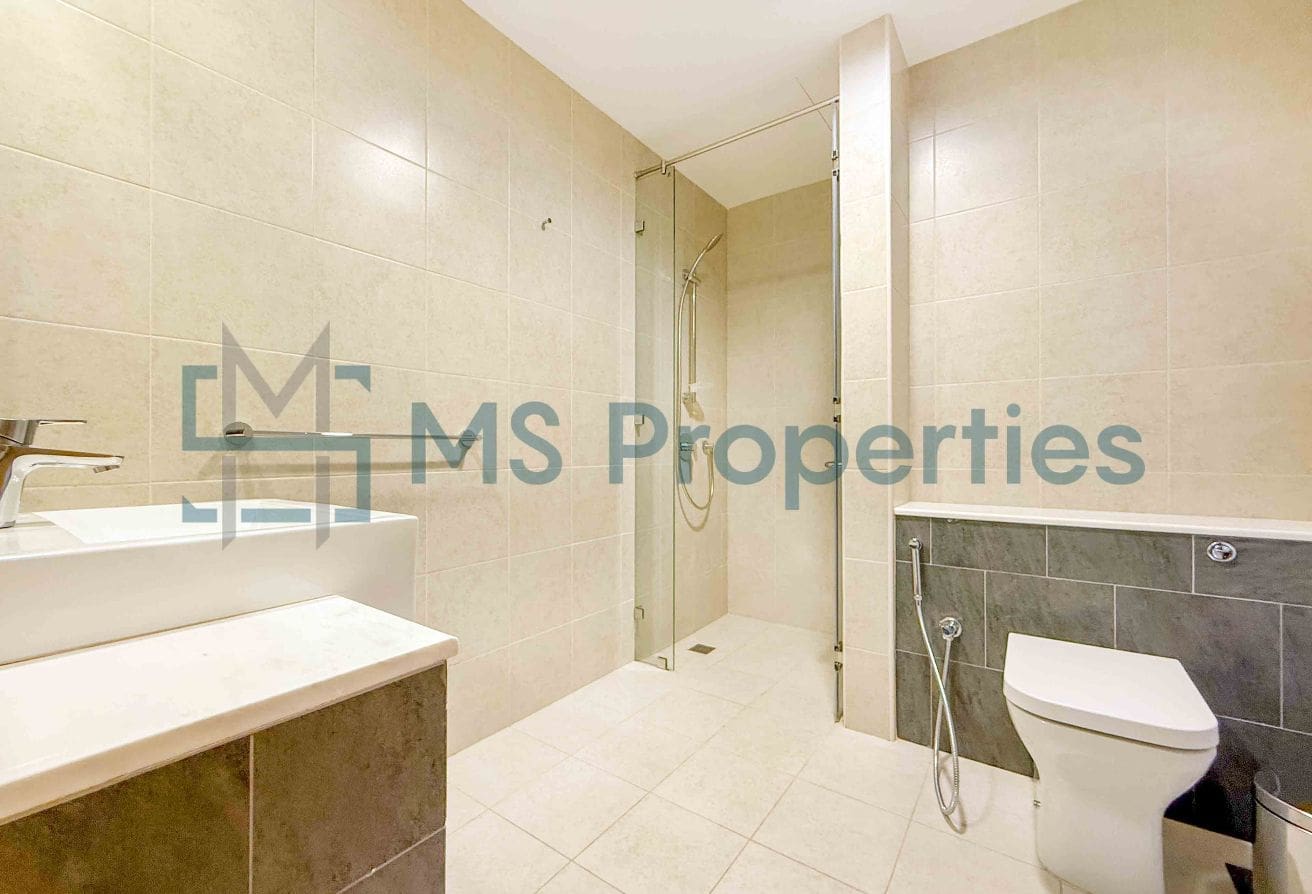Bright 2BR | Beachfront View | Bills Included | No Commission