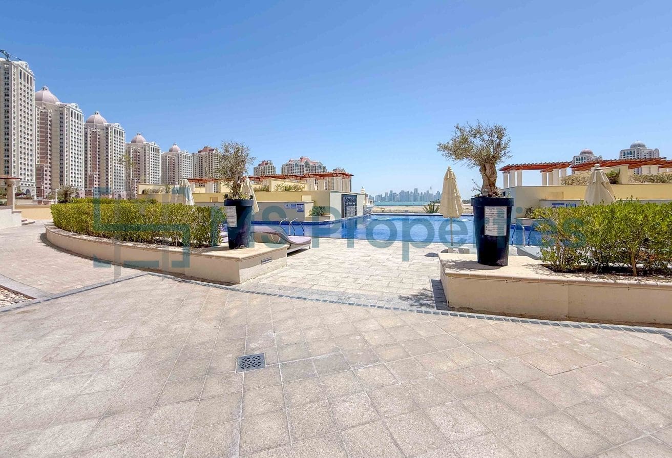 Bright 2BR | Beachfront View | Bills Included | No Commission