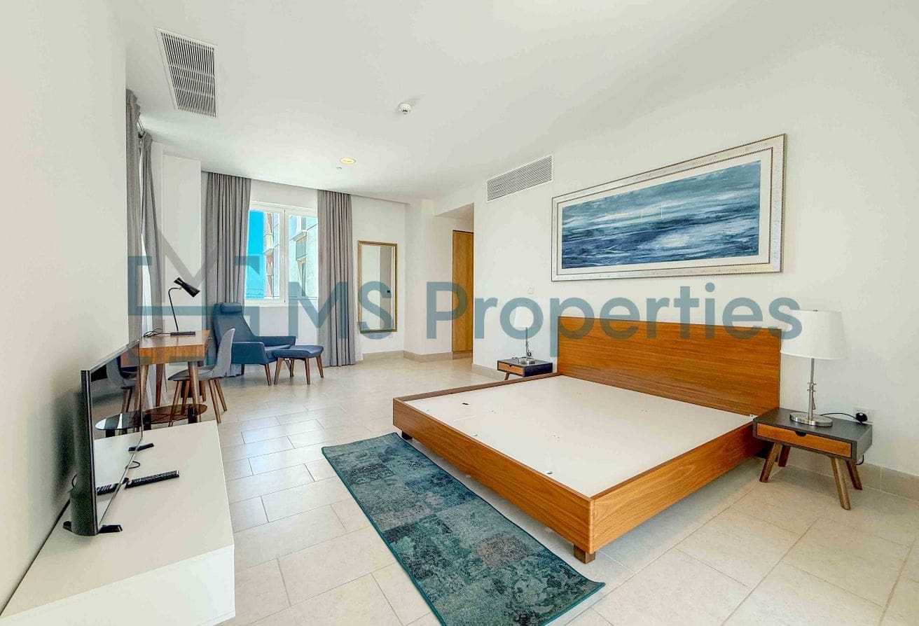 Bright 2BR | Beachfront View | Bills Included | No Commission