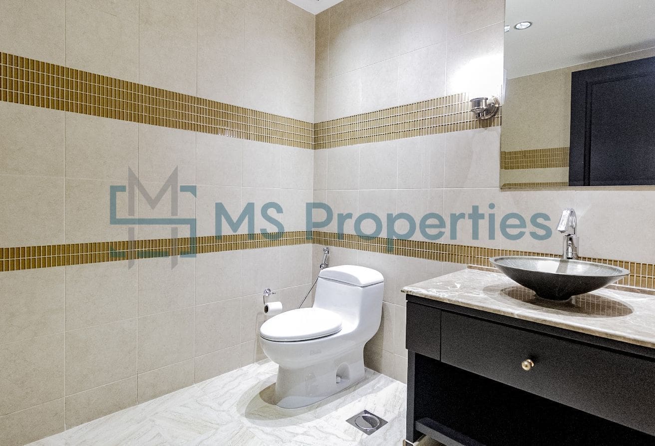 Bright and Elegant 1BR Apartment with Huge Balcony