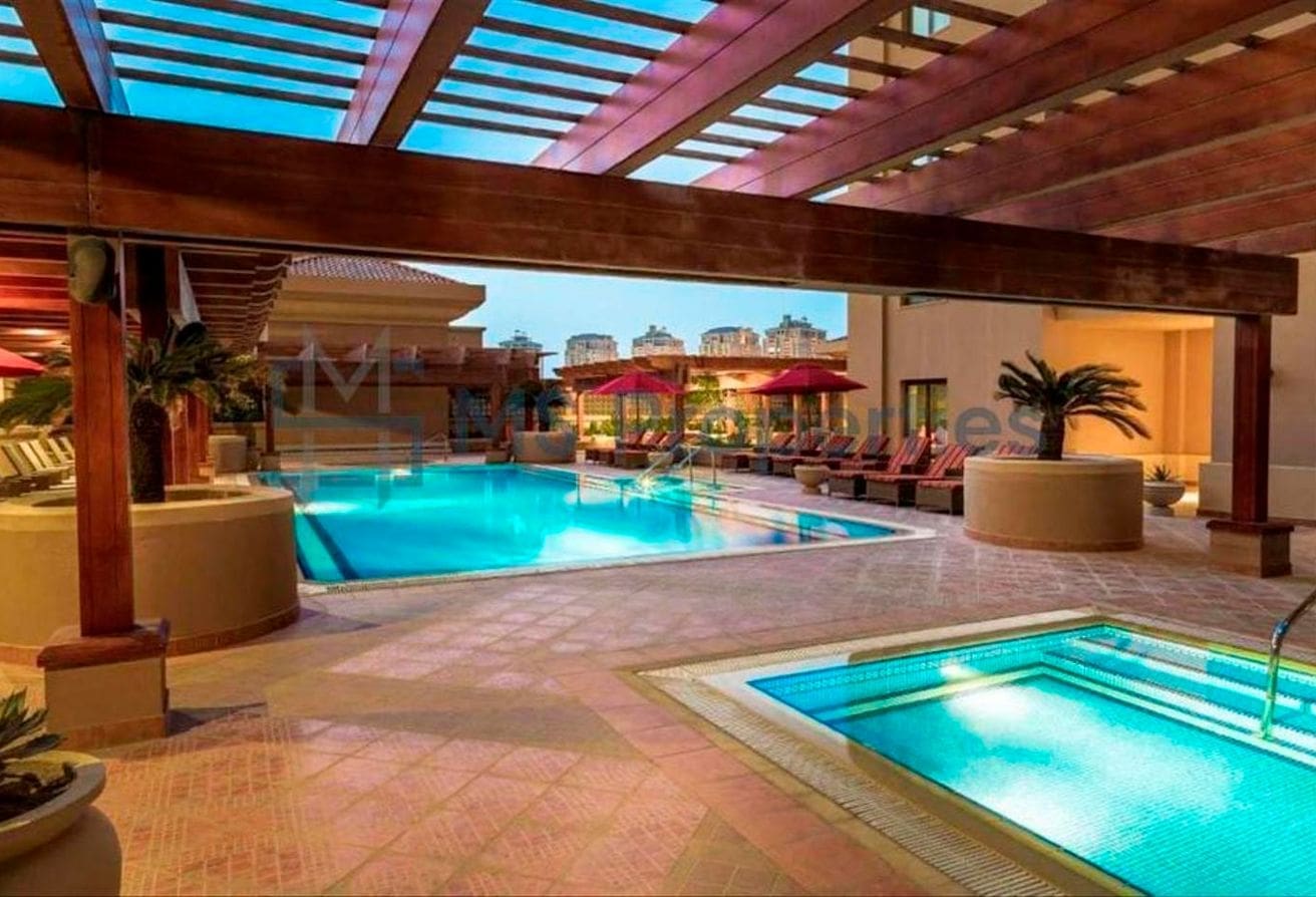 Bright and Elegant 1BR Apartment with Huge Balcony