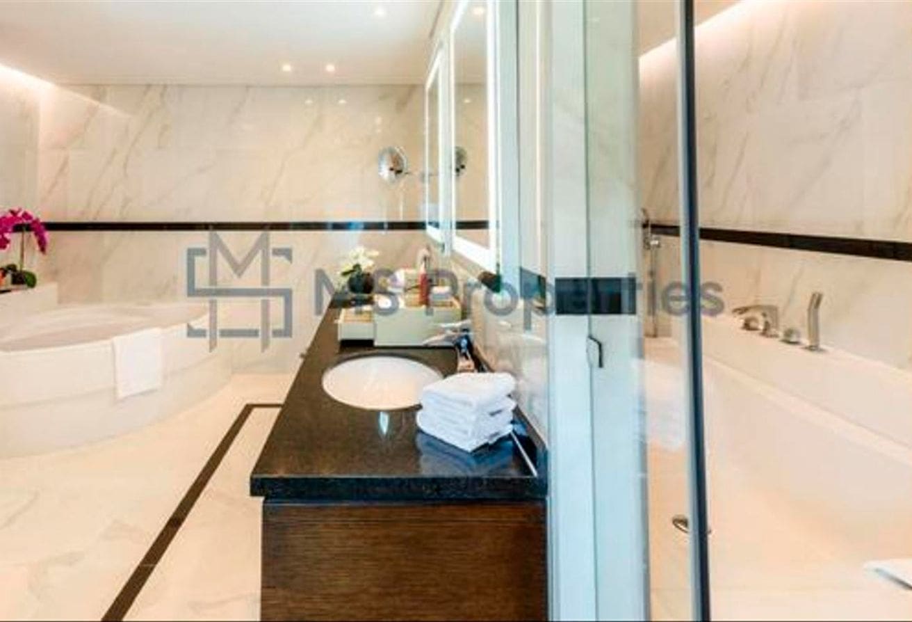High End Luxury 4 Bedroom + Maid Penthouse in West Bay
