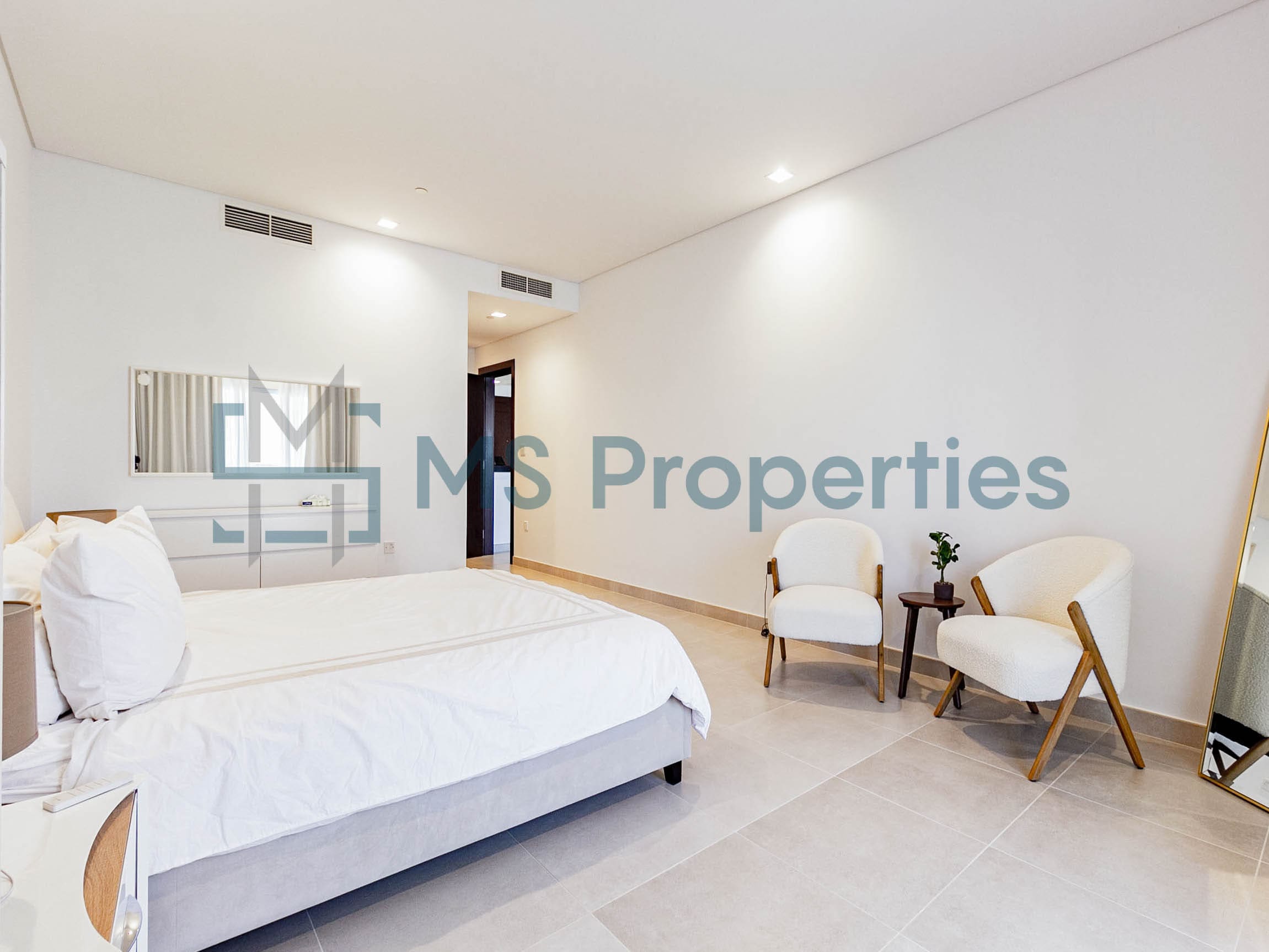 Spacious Cozy 1BHK Flat with Marina View Balcony