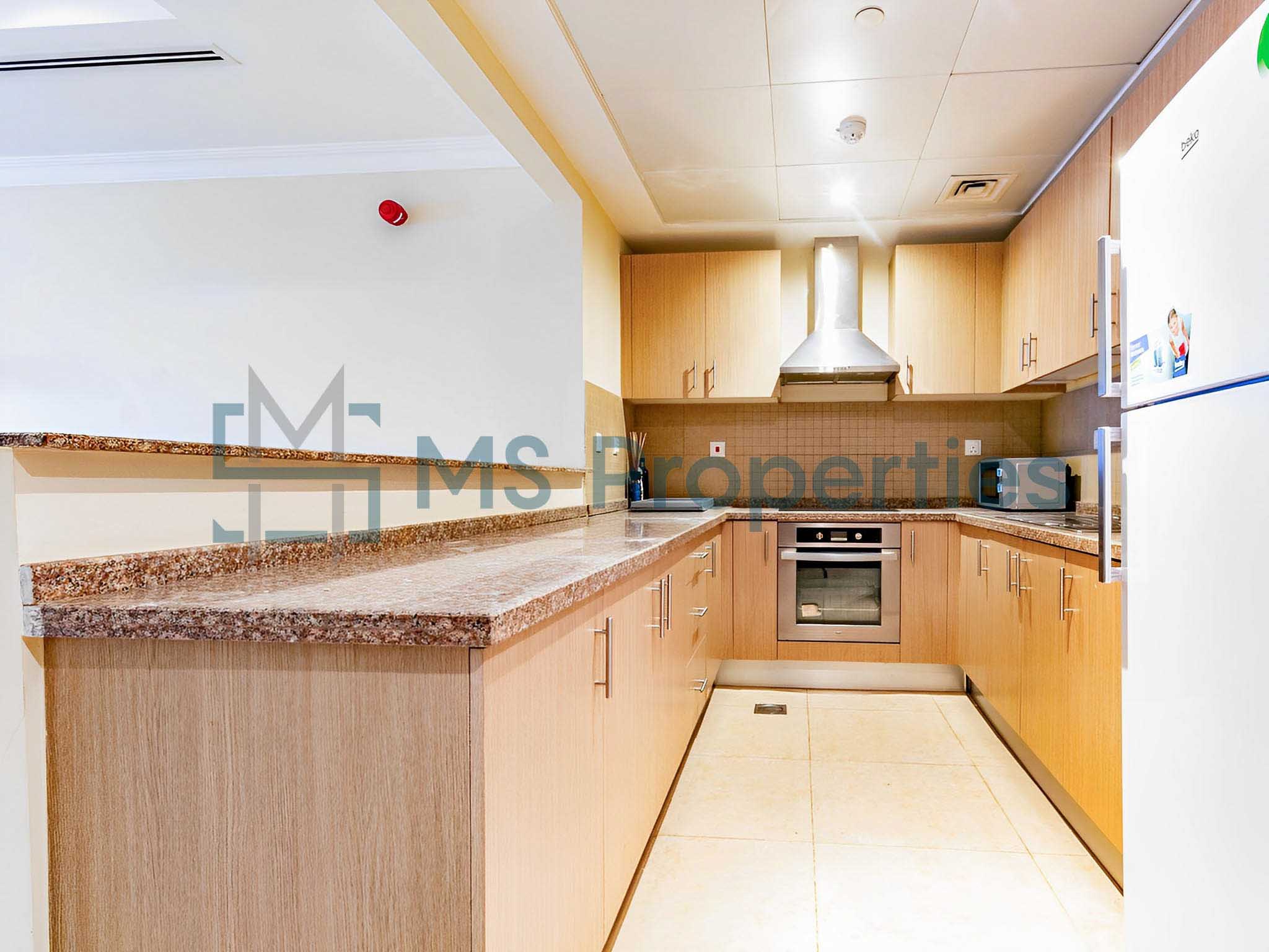 Perfect Studio Apartment with Sea View Window