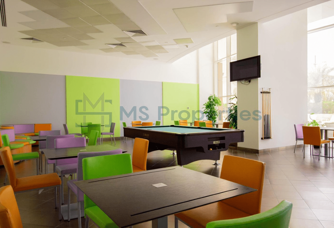 Spacious 3BDR+Maid w/ Balcony | City View | QCool Included