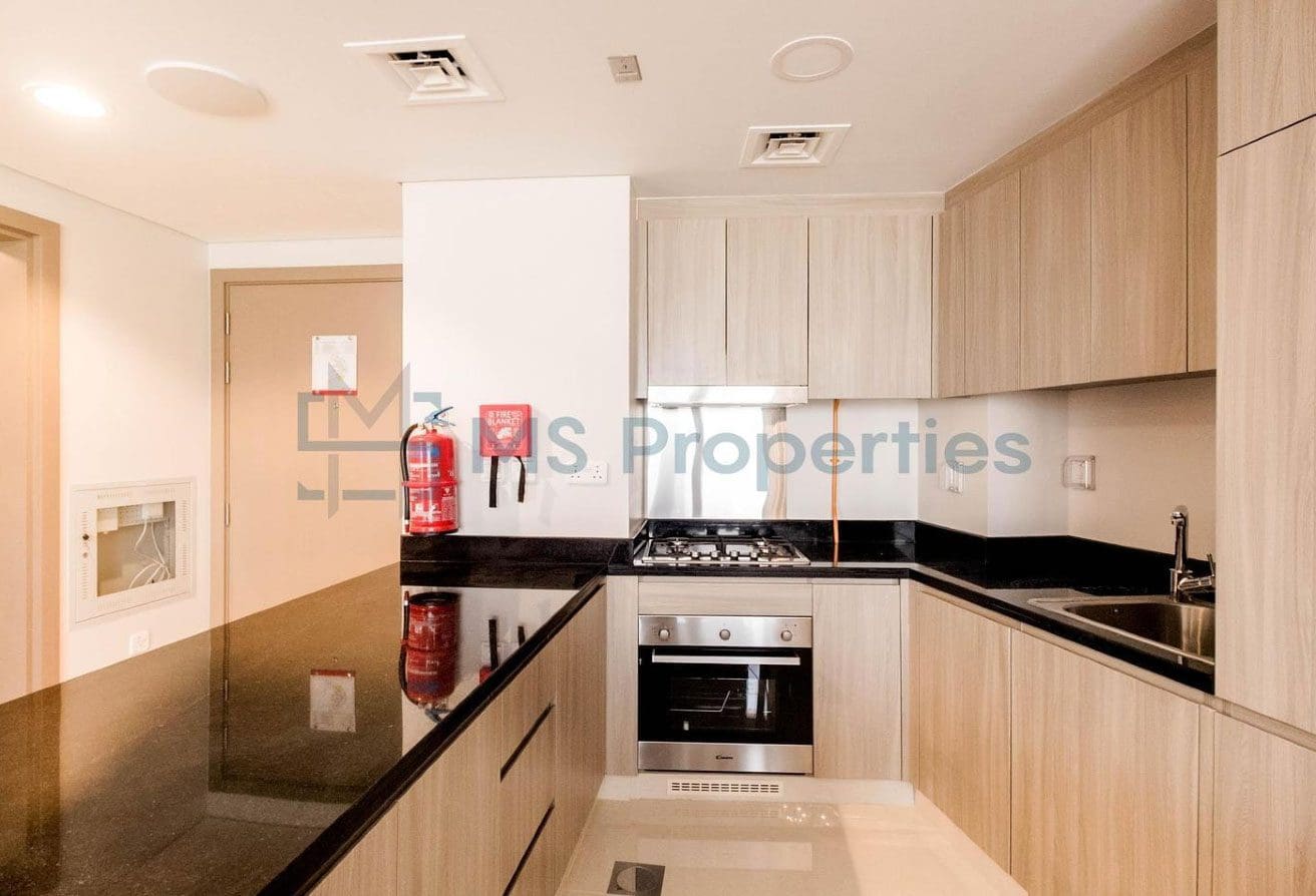 Prime Location | 2BHK Flat with Sea View Balcony