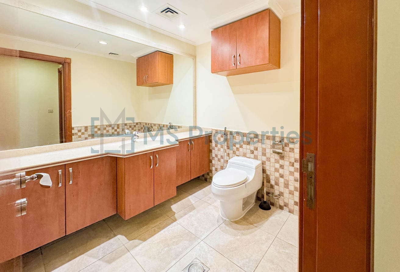 Spacious 1BHK in The Pearl with Great View Balcony