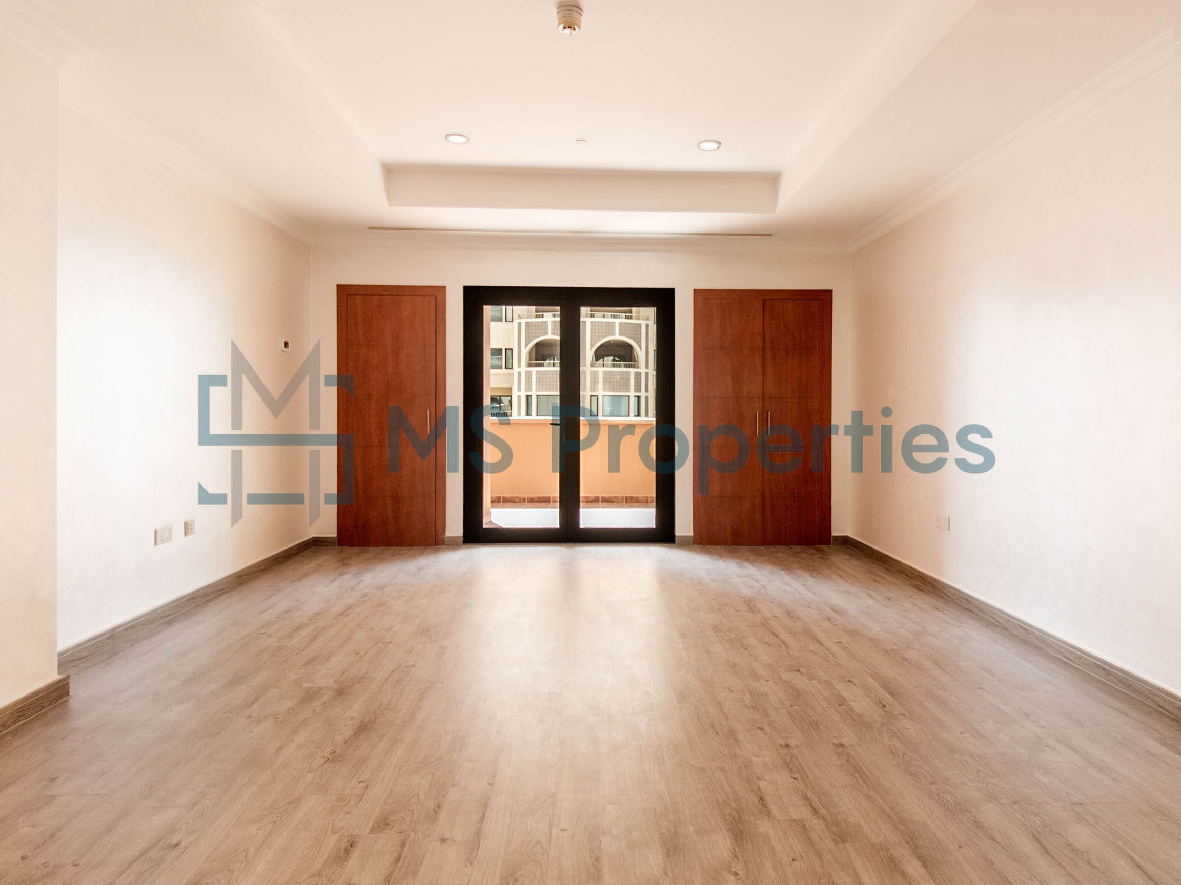 Contemporary 2BR Apartment | Marina Balcony