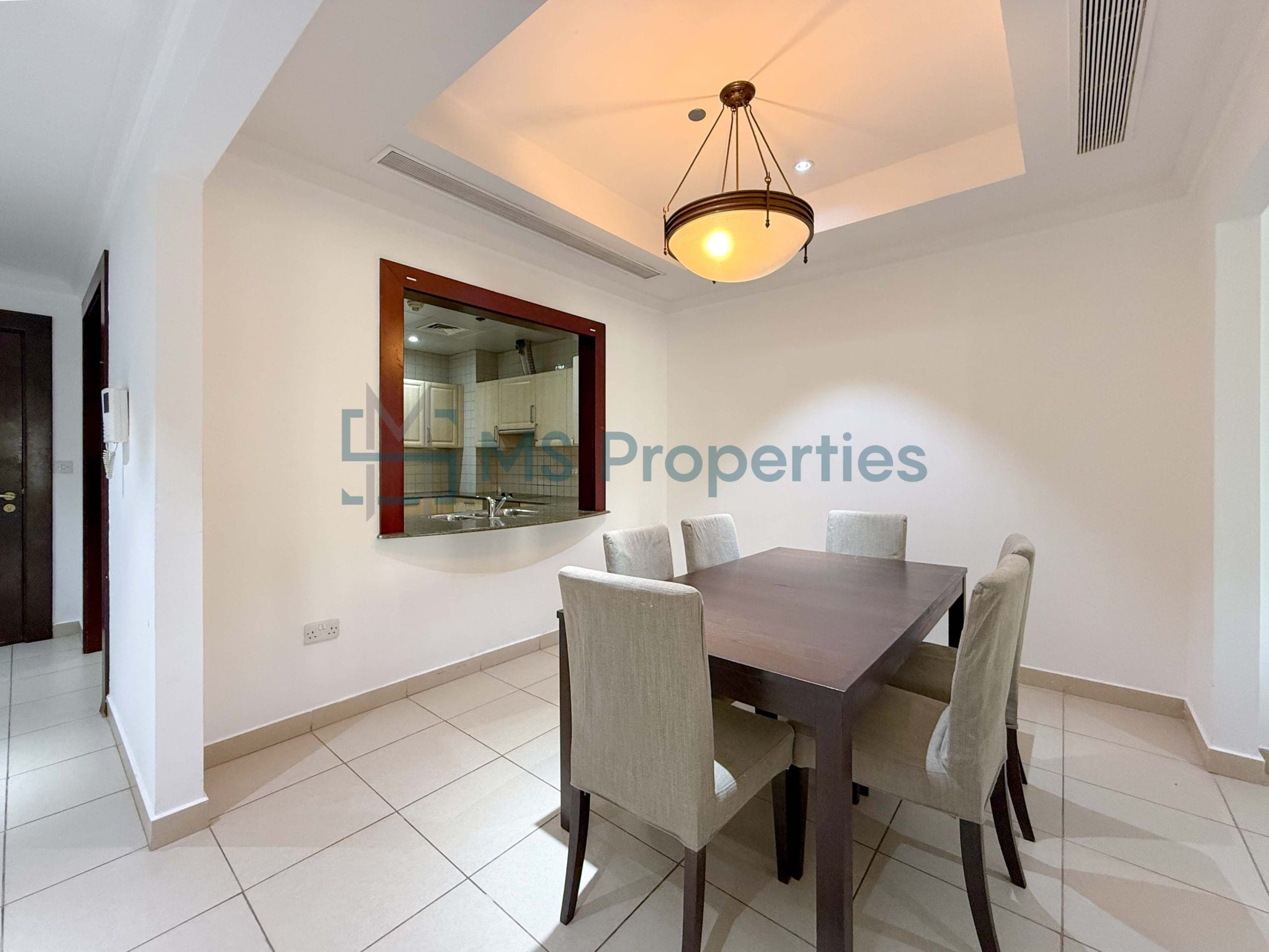 Sophisticated 1BR Apartment with Huge Balcony