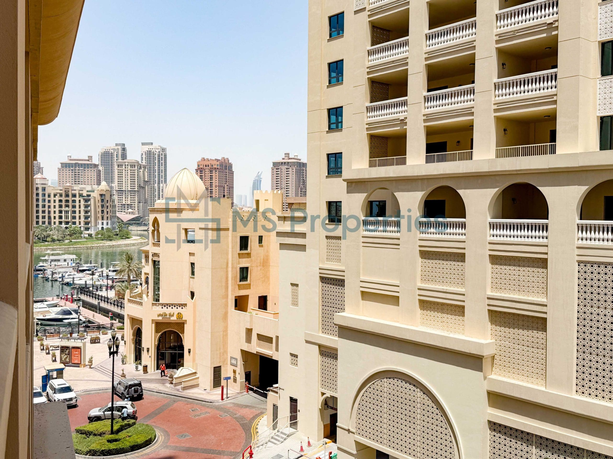 Sophisticated 1BR Apartment with Huge Balcony