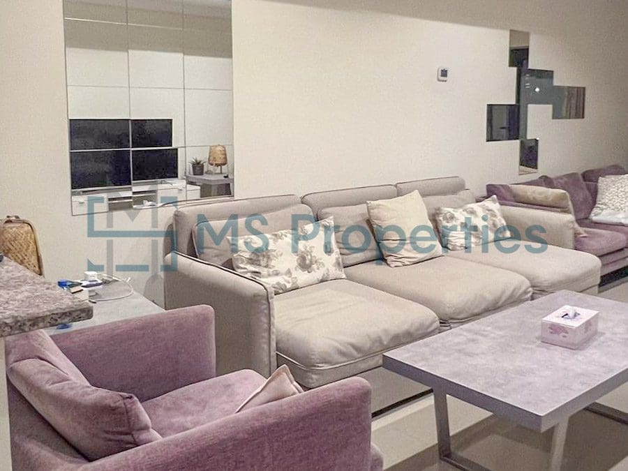 Live in Style Studio Apartment with Balcony View