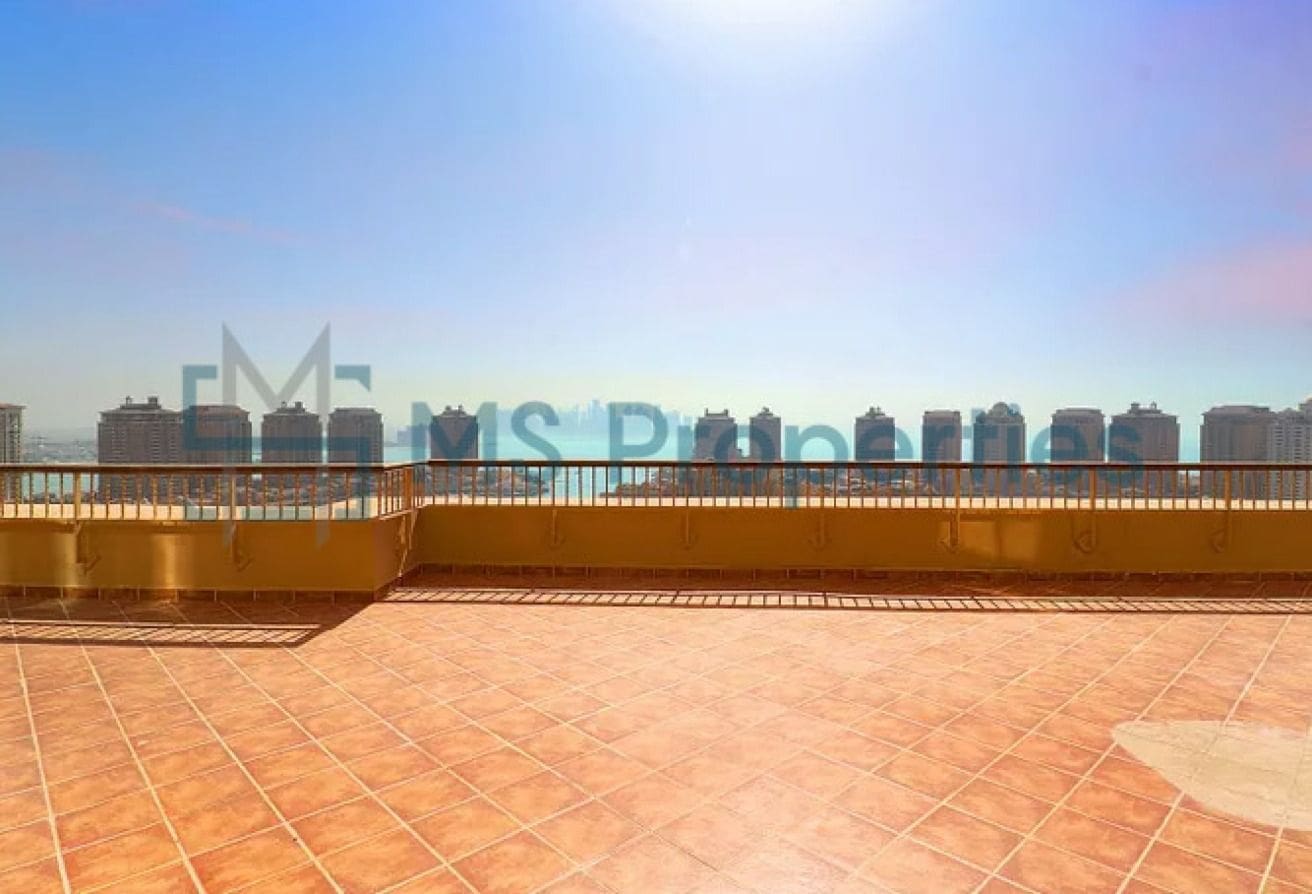 Modern 5Bedroom with Maids Room Penthouse for Sale