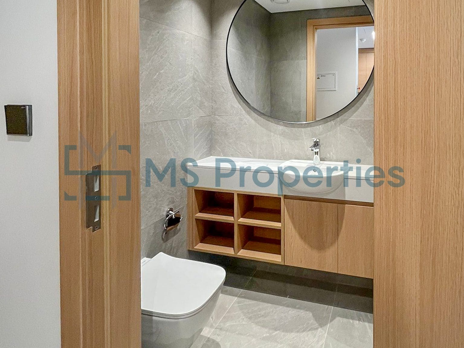 Stunning 1BHK Flat with Frontyard | Bills Included