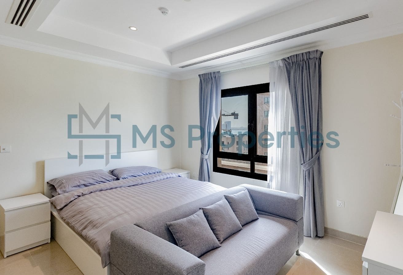 Move-In Today 1BR Flat with Amazing Marina View