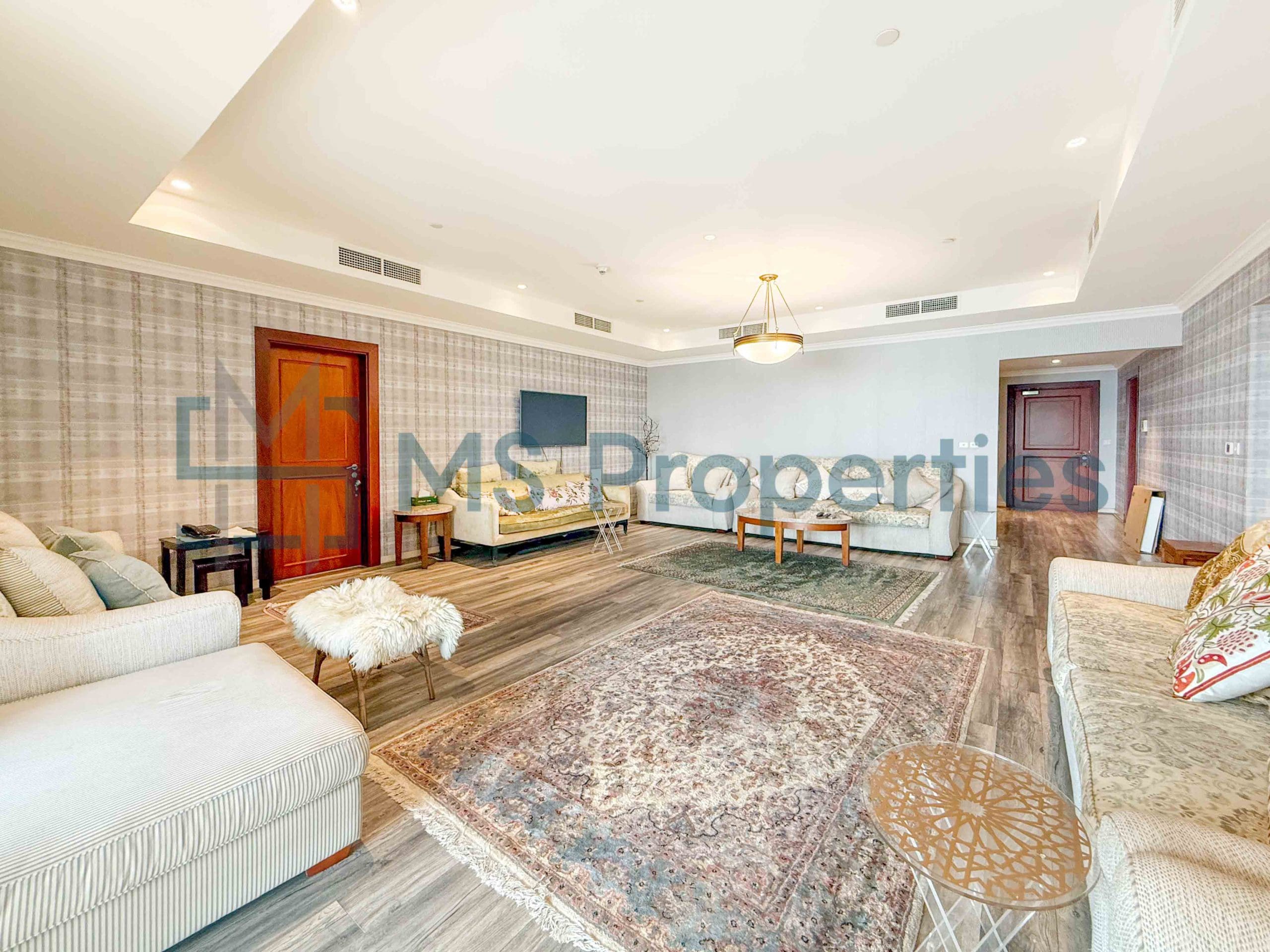 Luxurious 2Bedroom Flat with Stunning Balcony View