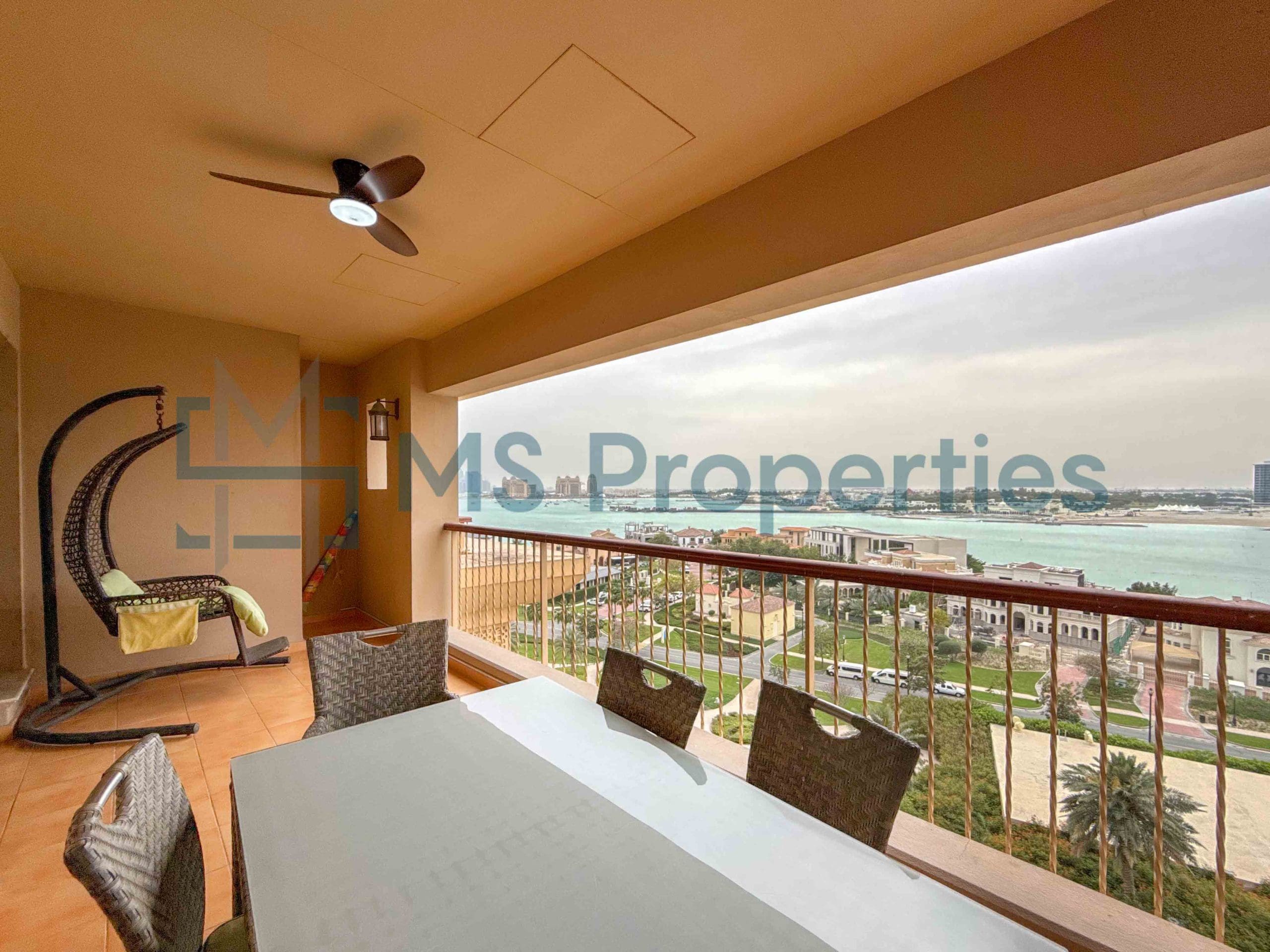 Luxurious 2Bedroom Flat with Stunning Balcony View