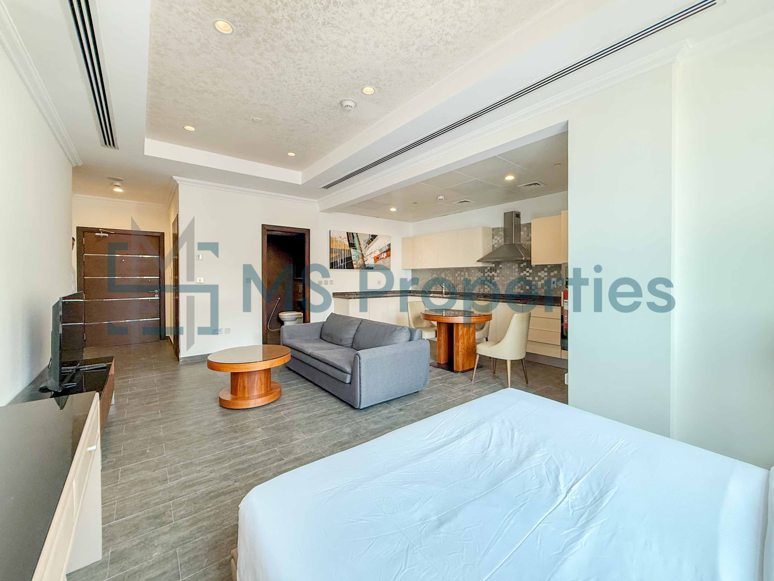 Stunning Studio Unit Furnished | QCool Included