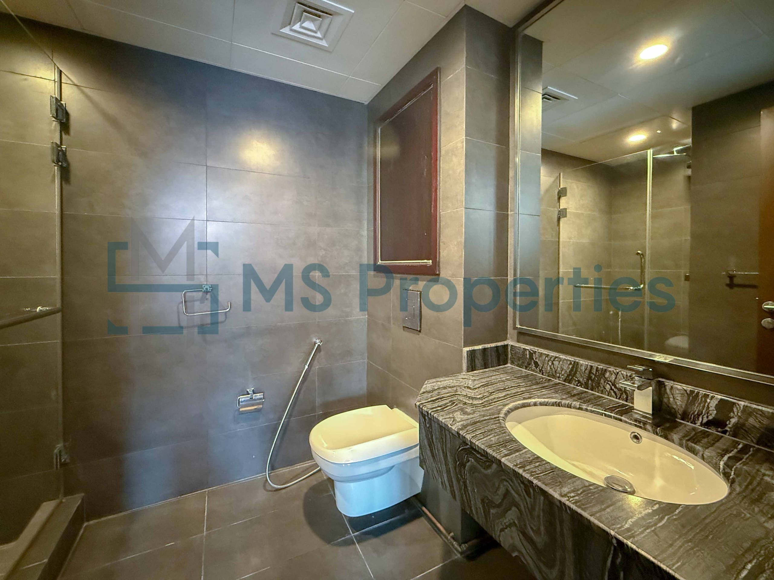 Stunning Studio Unit Furnished | QCool Included