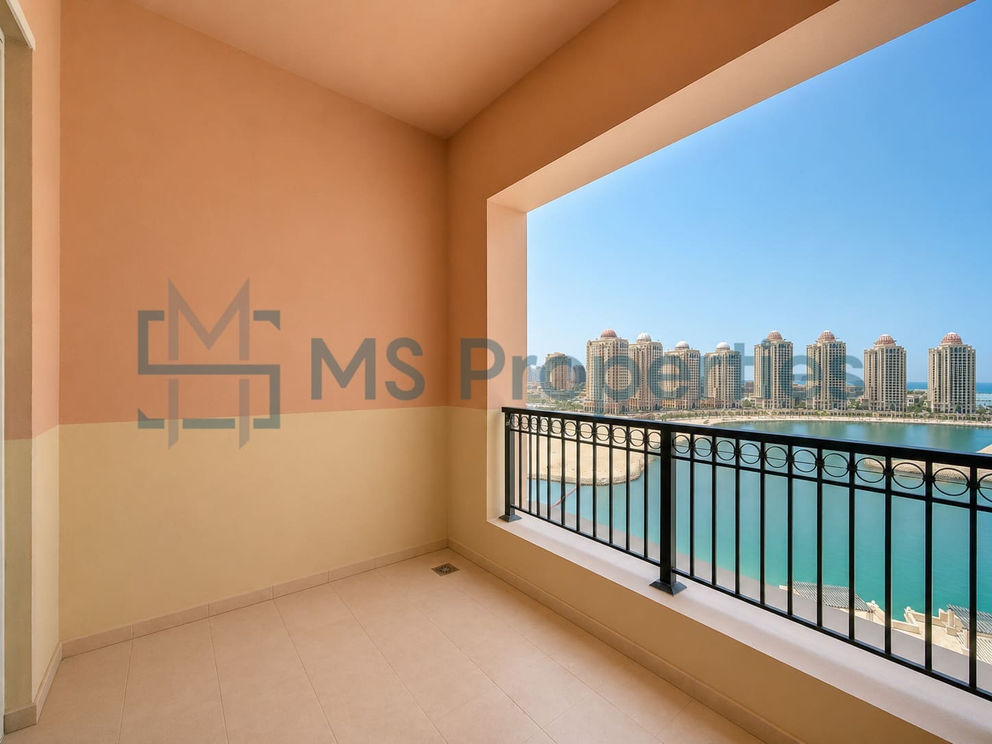 Bright and Clean 1BHK w/ Balcony Amazing Marina View