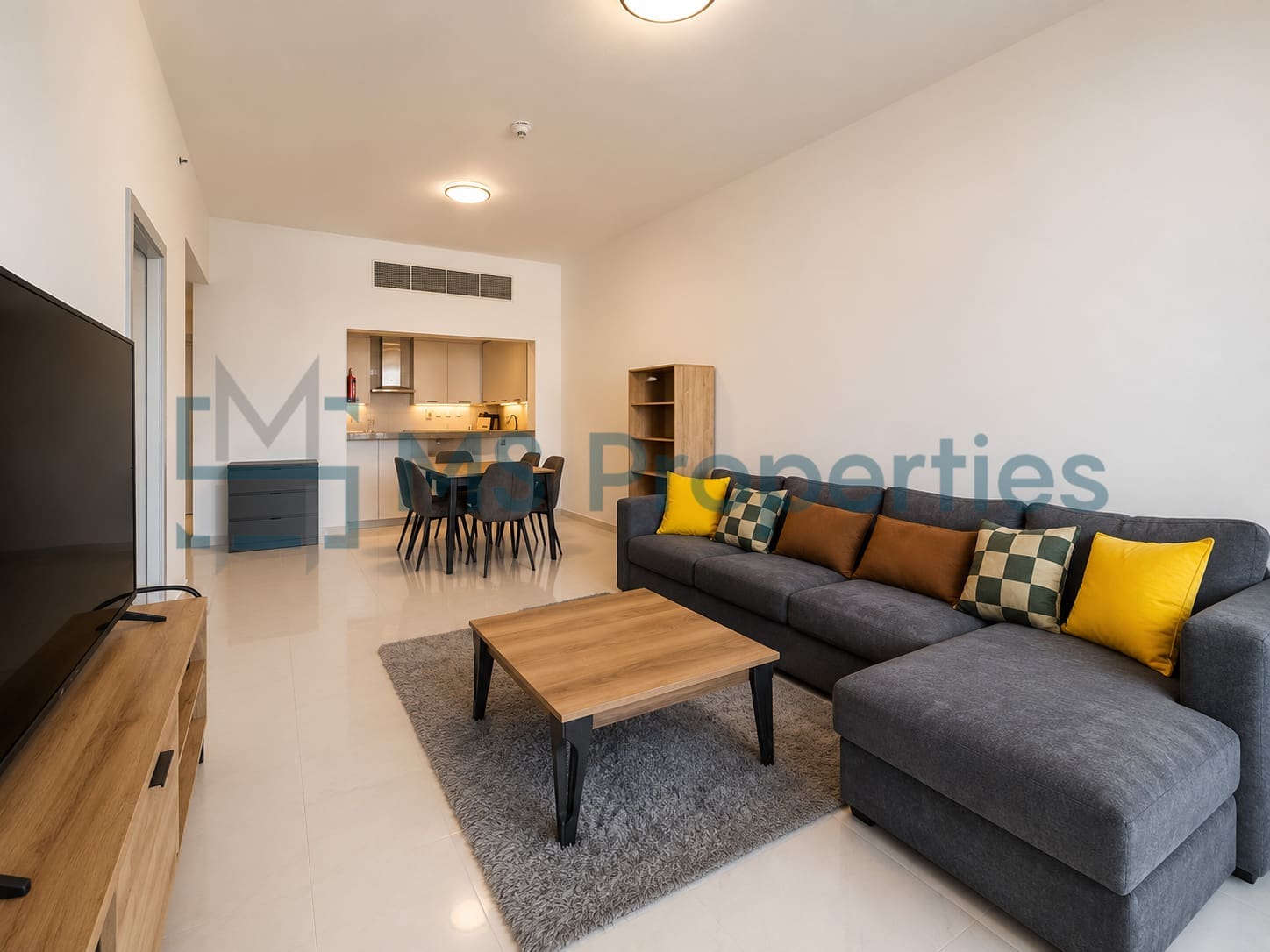 Bright and Clean 1BHK w/ Balcony Amazing Marina View