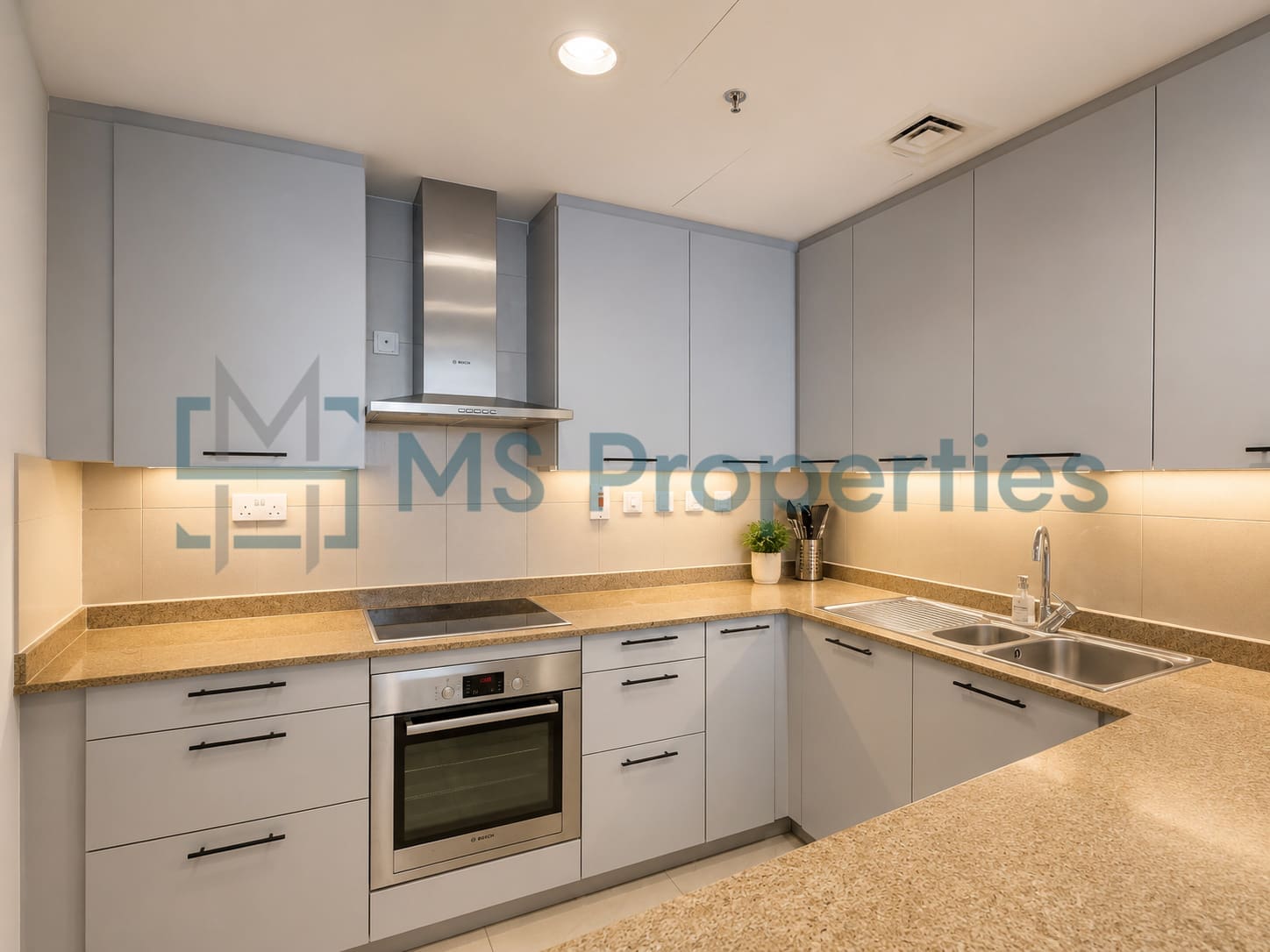 Bright and Clean 1BHK w/ Balcony Amazing Marina View
