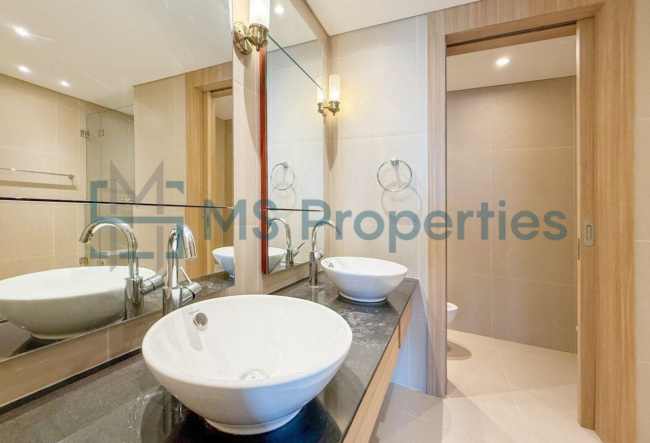Modern | 2BR Townhouse | Sea View Balcony