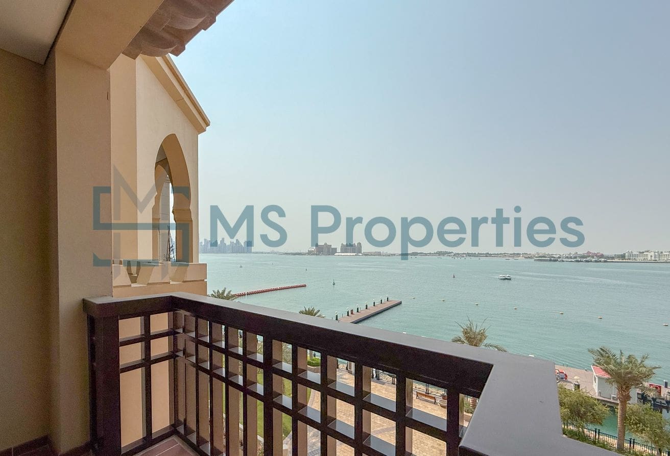 Stylish 1BR Townhouse | Breathtaking Sea View Balcony