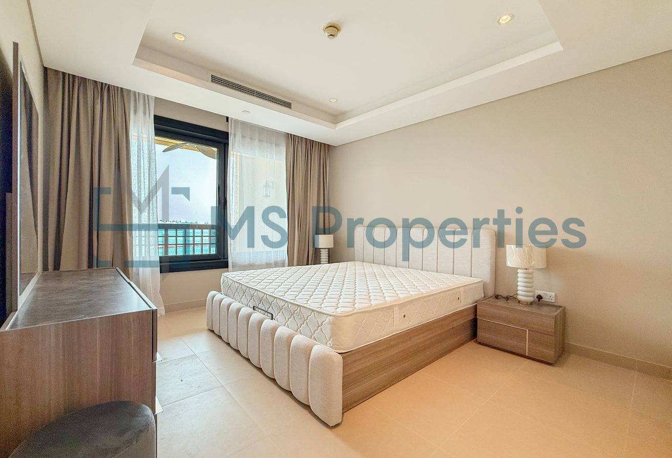 Modern | 2BR Townhouse | Sea View Balcony