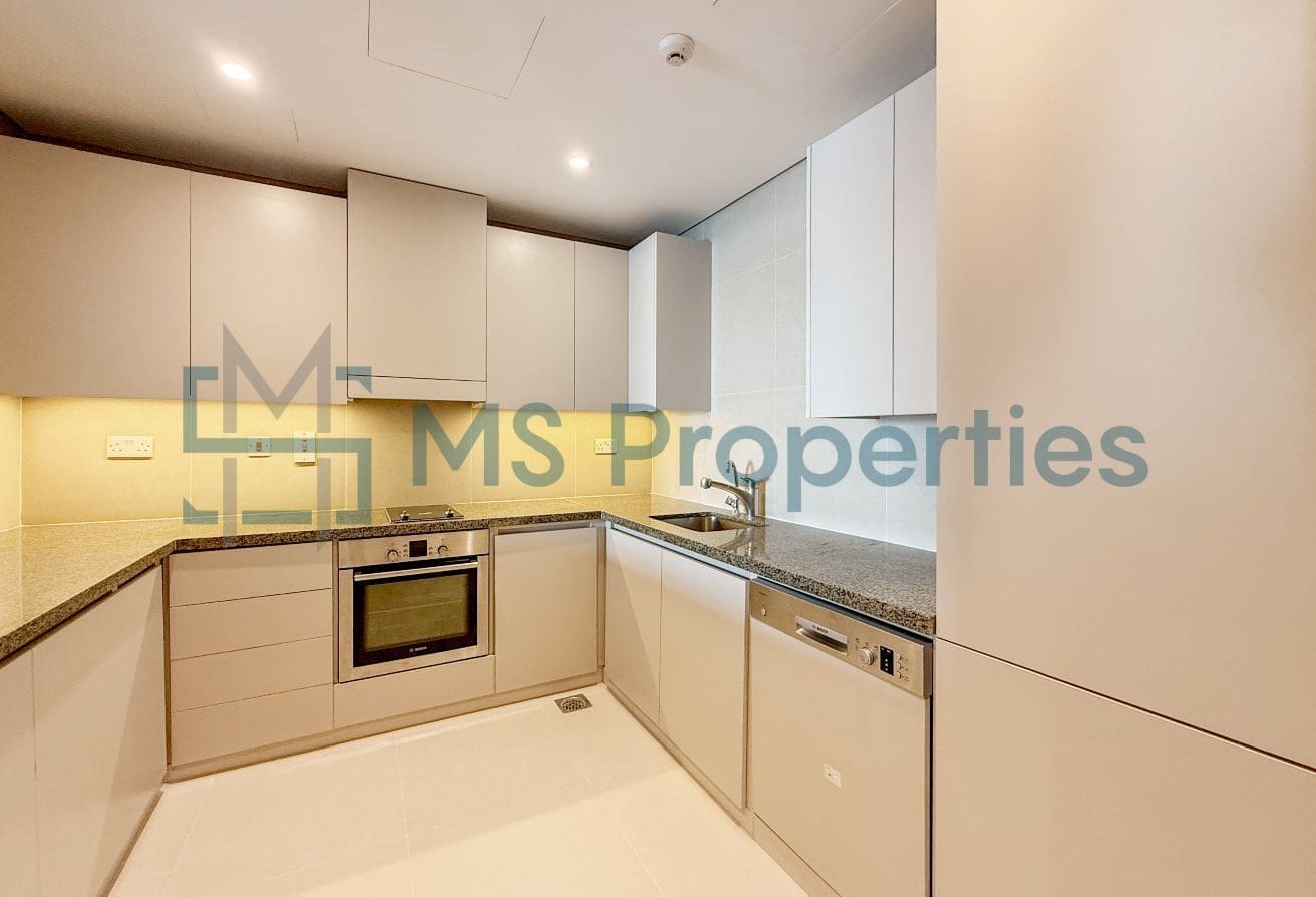 Stylish 1BR Townhouse | Breathtaking Sea View Balcony