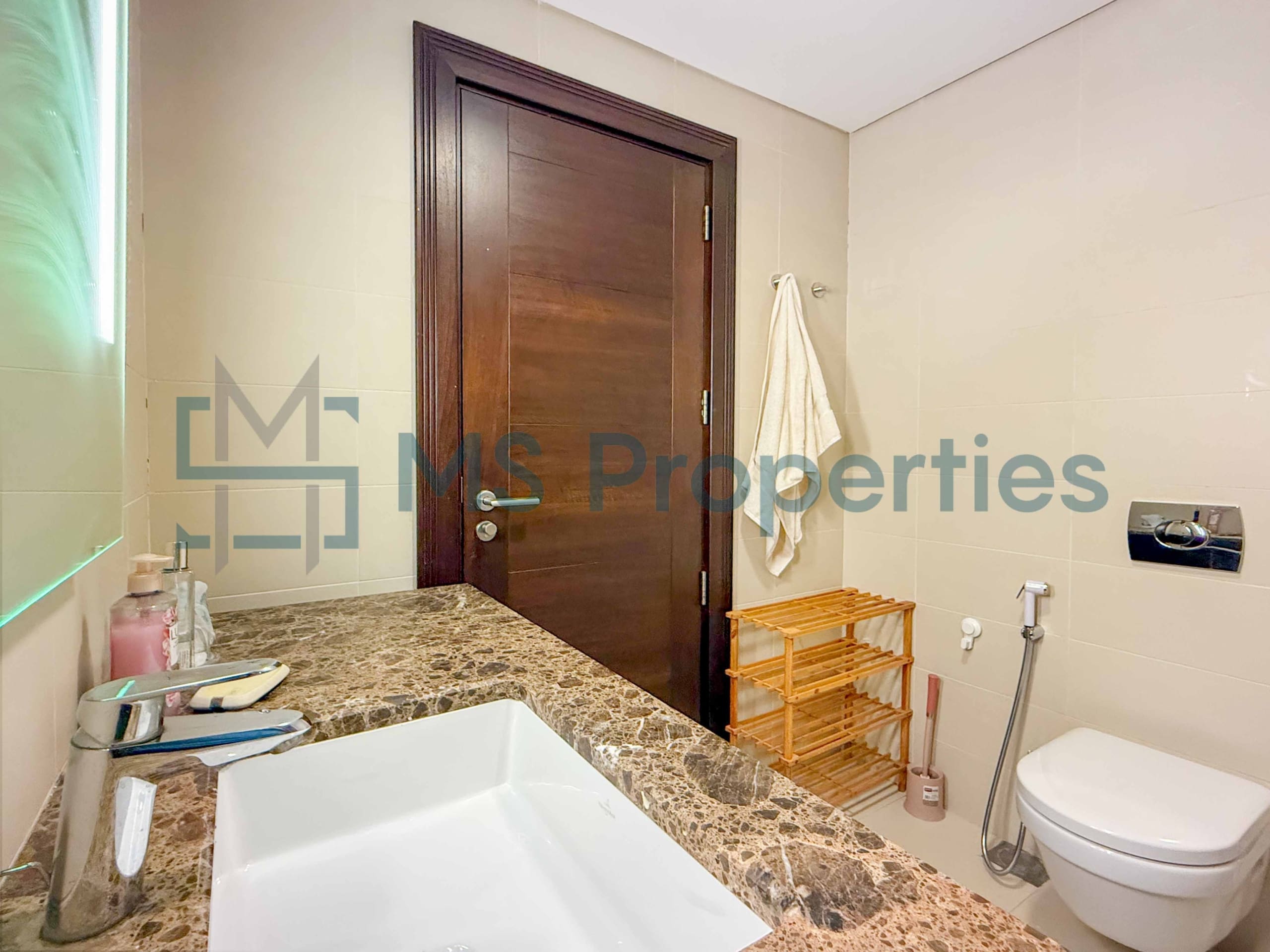 Ready To Move In | Studio Unit with Balcony Sea View